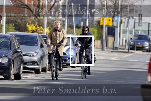 Den haag 21 maart 2020
Piet Hein Donner en zijn vrouw fietsend door Den Haag.