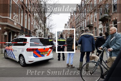 Amsterdam 18 maart 2020
Politie bij de Roemer Vischerstraat