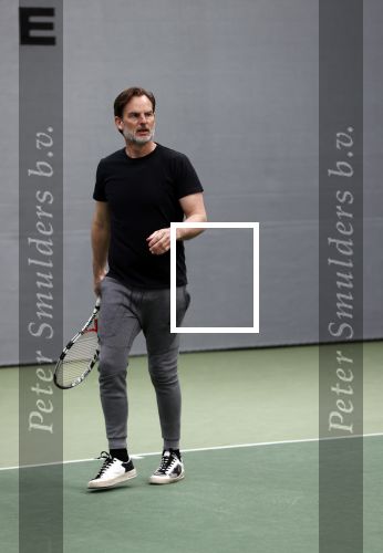Cruqius 31 maart 2020
Tennissen voor het goede doel met Diederik v Manen. Ronald de Boer