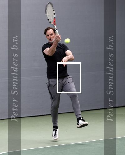 Cruqius 31 maart 2020
Tennissen voor het goede doel met Diederik v Manen. Ronald de Boer