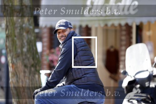 Amsterdam 4 april 2020
Ruud Gullit op zijn electrische fiets in Amsterdam zuid.