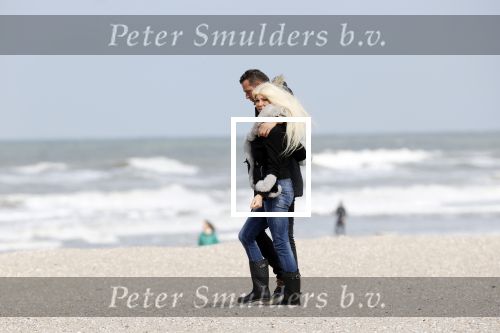 Scheveningen 3 april 2020
Samantha de Jong Barbie met haar nieuwe vriend op het strand van Scheveningen