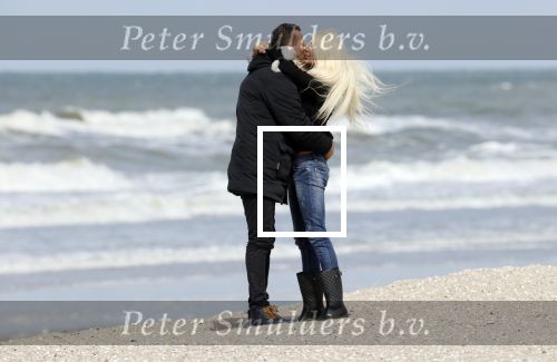 Scheveningen 3 april 2020
Samantha de Jong Barbie met haar nieuwe vriend op het strand van Scheveningen