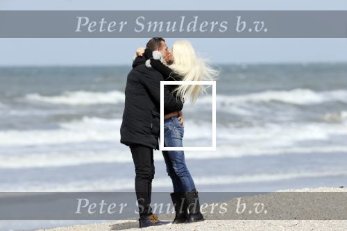 Scheveningen 3 april 2020
Samantha de Jong Barbie met haar nieuwe vriend op het strand van Scheveningen