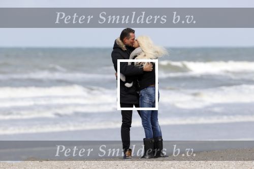 Scheveningen 3 april 2020
Samantha de Jong Barbie met haar nieuwe vriend op het strand van Scheveningen