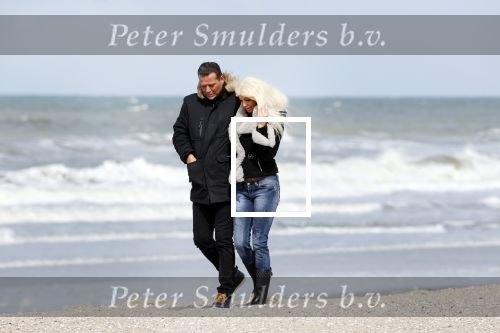 Scheveningen 3 april 2020
Samantha de Jong Barbie met haar nieuwe vriend op het strand van Scheveningen