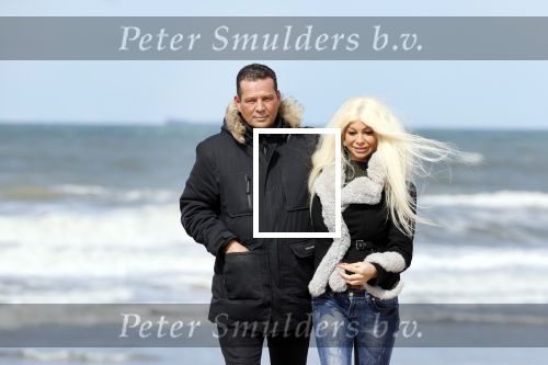 Scheveningen 3 april 2020
Samantha de Jong Barbie met haar nieuwe vriend op het strand van Scheveningen