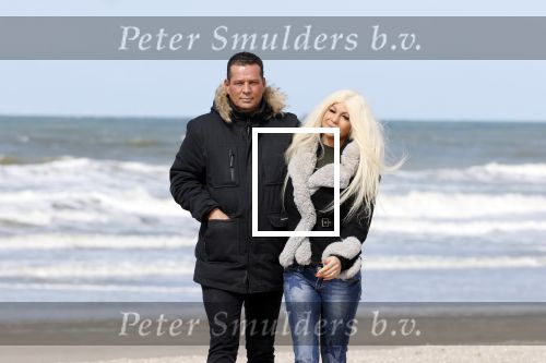 Scheveningen 3 april 2020
Samantha de Jong Barbie met haar nieuwe vriend op het strand van Scheveningen
