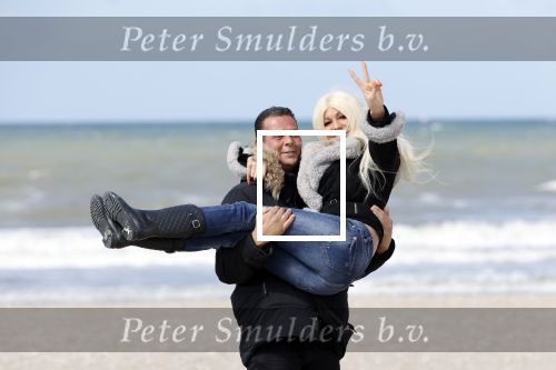 Scheveningen 3 april 2020
Samantha de Jong Barbie met haar nieuwe vriend op het strand van Scheveningen