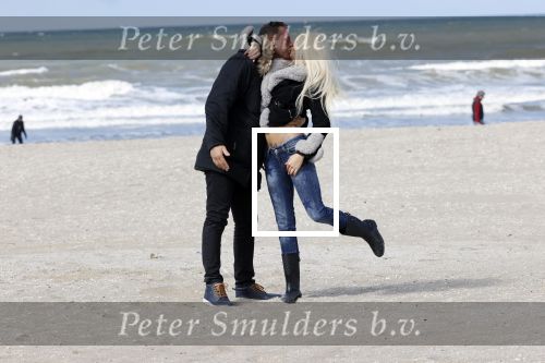 Scheveningen 3 april 2020
Samantha de Jong Barbie met haar nieuwe vriend op het strand van Scheveningen