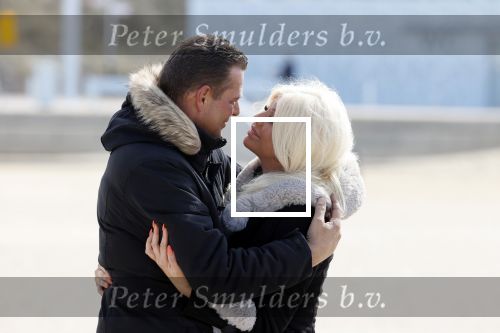 Scheveningen 3 april 2020
Samantha de Jong Barbie met haar nieuwe vriend op het strand van Scheveningen