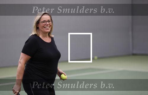 Cruqius 1 april 2020
Diederik v Maren tennist 24 uur voor het ouderenfonds. Diederik tennist oa tegen Selma v Dijk