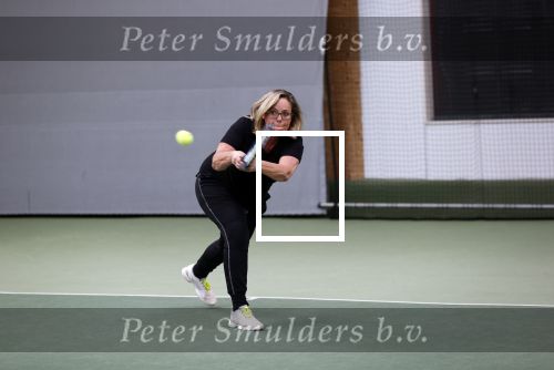 Cruqius 1 april 2020
Diederik v Maren tennist 24 uur voor het ouderenfonds. Diederik tennist oa tegen Selma v Dijk