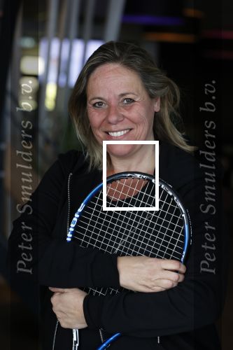 Cruqius 1 april 2020
Diederik v Maren tennist 24 uur voor het ouderenfonds. Diederik tennist oa tegen Selma v Dijk