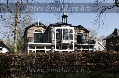 Bergen aan Zee 6 april 2020
Het nieuwe huis van Sonja Bakker en Barrie v Suijdam