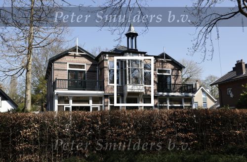 Bergen aan Zee 6 april 2020
Het nieuwe huis van Sonja Bakker en Barrie v Suijdam