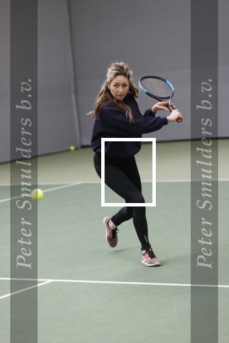 Cruqius 1 april 2020
Diederik v Maren tennist 24 uur voor het ouderenfonds. Diederik tennist oa tegen Zangeres Do Zangeres Dominique v Hulst