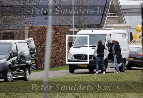 Bergschenhoek Den Haag Mijdrecht Rotterdam 12 maart 2021
Andre Hazes vertrekt in de auto van Rachel bij het huis van zijn vriendin