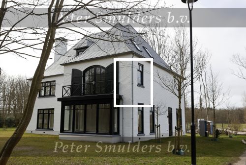 Noordwijkerhout 17 maart 2021
Dirk Kuijt heeft een nieuw huis /villa gekocht op Sancta Maria