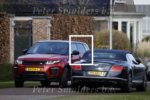 Bergschenhoek 11 maart 2021
Sarah v Soelen de nieuwe vriendin van Andre Hazes . Ze gaat met de Bentley met haar moeder naar schoonheidssalon. . Djarno Hofland komt bij Andre een pakketje brengen