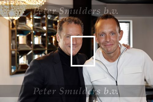 Nieuwegein 22 maart 2021
Opnames videoclip John de Bever met Wilfred Genee en  zijn vrouw Lili. De opnames vinden plaats bij Wills. John met partner Kees