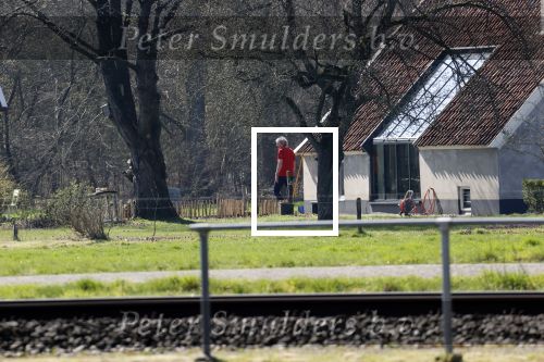 Eefde 30 maart 2021
Matthijs v Nieuwkerk bij zijn huis in Eefde