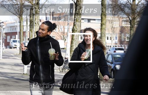Amsterdam 29 maart 2021
Ryan Marciano met zijn vriendin Kim Sanders in Amsterdam zuid.