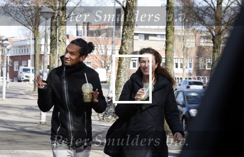 Amsterdam 29 maart 2021
Ryan Marciano met zijn vriendin Kim Sanders in Amsterdam zuid.