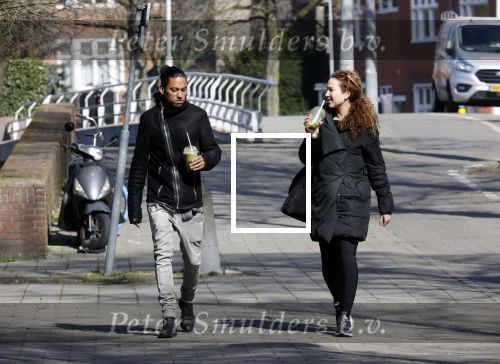 Amsterdam 29 maart 2021
Ryan Marciano met zijn vriendin Kim Sanders in Amsterdam zuid.