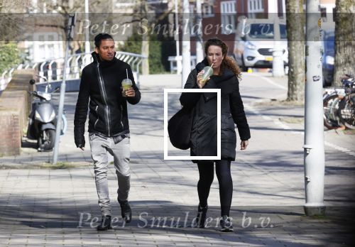 Amsterdam 29 maart 2021
Ryan Marciano met zijn vriendin Kim Sanders in Amsterdam zuid.