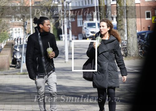 Amsterdam 29 maart 2021
Ryan Marciano met zijn vriendin Kim Sanders in Amsterdam zuid.
