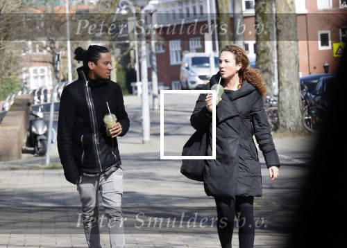Amsterdam 29 maart 2021
Ryan Marciano met zijn vriendin Kim Sanders in Amsterdam zuid.