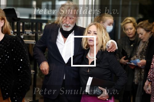 Amsterdam 3 april 2022
Premiere Nationaal Ballet in de stopera.
Angela Groothuizen kwam met haar ex man Rob Mooij