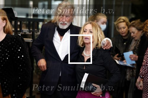 Amsterdam 3 april 2022
Premiere Nationaal Ballet in de stopera.
Angela Groothuizen kwam met haar ex man Rob Mooij