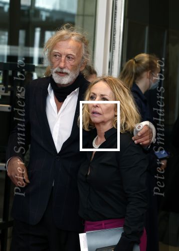 Amsterdam 3 april 2022
Premiere Nationaal Ballet in de stopera.
Angela Groothuizen kwam met haar ex man Rob Mooij