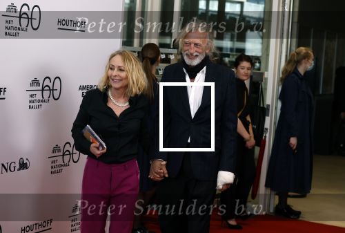 Amsterdam 3 april 2022
Premiere Nationaal Ballet in de stopera.
Angela Groothuizen kwam met haar ex man Rob Mooij
