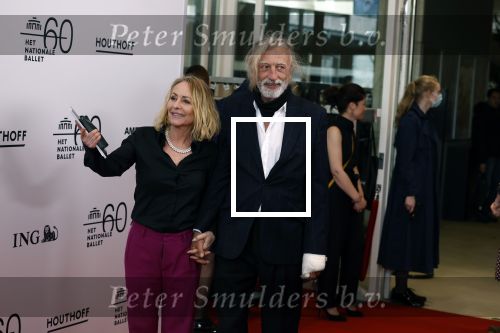 Amsterdam 3 april 2022
Premiere Nationaal Ballet in de stopera.
Angela Groothuizen kwam met haar ex man Rob Mooij