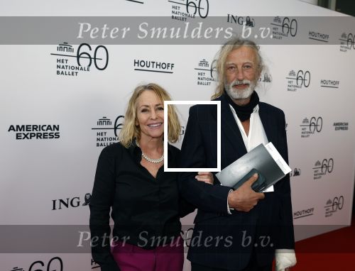 Amsterdam 3 april 2022
Premiere Nationaal Ballet in de stopera.
Angela Groothuizen kwam met haar ex man Rob Mooij