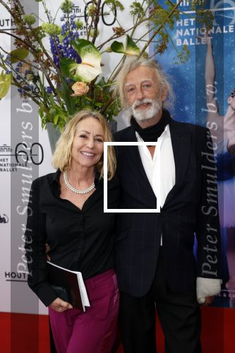 Amsterdam 3 april 2022
Premiere Nationaal Ballet in de stopera.
Angela Groothuizen kwam met haar ex man Rob Mooij