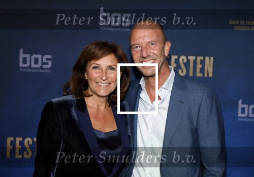 Den Haag 9 maart 2022
Premiere Festen in de koninklijke schouwburg van Den haag. Astrid Joosten met partner Rob Peters