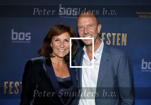 Den Haag 9 maart 2022
Premiere Festen in de koninklijke schouwburg van Den haag. Astrid Joosten met partner Rob Peters