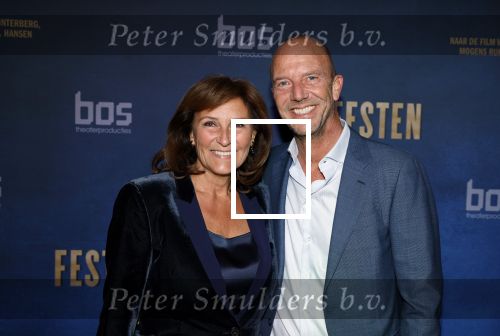 Den Haag 9 maart 2022
Premiere Festen in de koninklijke schouwburg van Den haag. Astrid Joosten met partner Rob Peters