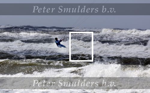 Bloemendaal 7 april 2022
Presentatie schoen van Beau v Erven Dorens in samenwerking met schoenenmerk Rehab. Beau komt al kite surfend aan . Zijn zonen zijn broers en vader zijn ook aanwezig bij strandtent de Republiek.