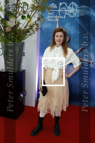 Amsterdam 3 april 2022
Premiere Nationaal Ballet in de stopera.
Britte Lagcher met partner