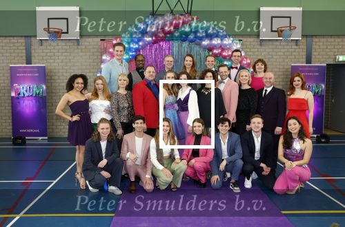 Maarssenbroek 1 maart 2022
Presentatie van Musical the Prom met rollen voor oa Pia Douwes Dennis Willekens Joke de Kruijf Barry Beijer Wieneke Remmers en Rogier Komproe. Hans Cornelissen is de producent.