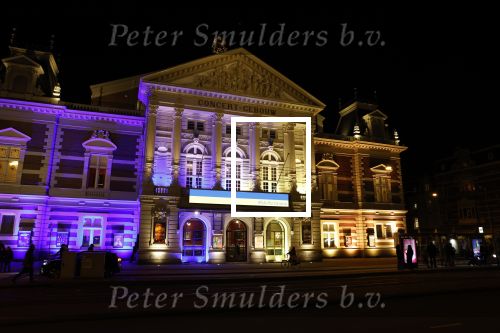 Amsterdam 4 maart 2022
Het concertgebouw is geel blauw uitgelicht icm de oorlog in Oekraine