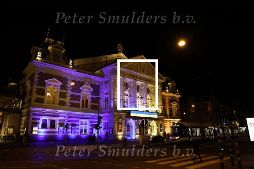 Amsterdam 4 maart 2022
Het concertgebouw is geel blauw uitgelicht icm de oorlog in Oekraine