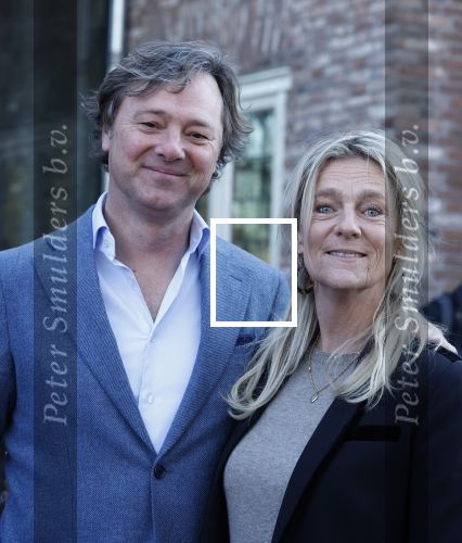 Laren 8 maart 2022
Prinses Beatrix opent een nieuwe gedeelte van het Singer museum in Laren . Prinses Beatrix arriveeert in haar nieuwe verlengde Audi A8 Hybride. Frits Sissing met zijn vrouw