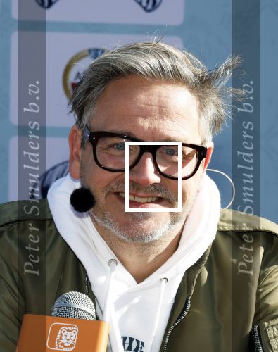 Amsterdam 8 maart 2022
Presentatie concert the streamers in het Olympisch stadion . Aanwezig oa Guus Meeuwis Suzanne en Freek Mc Snelle Maan Frank Lammers Thomas Acda Paul de Munnik Simon Keizer Nick Schilder Roel v Velzen Ronnie Flex Emma Heesters Diggie Dex Kraantje Pappie  Rolf Sanchez  en Paul de Leeuw .