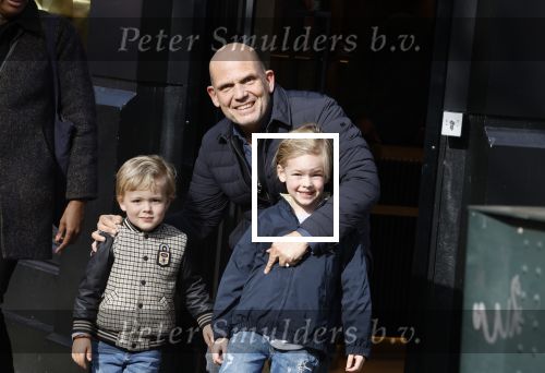 Amsterdam 12 maart 2022
Jaap v Zweden met zijn kleinkinderen aan het winkelen in Amsterdam zuid.